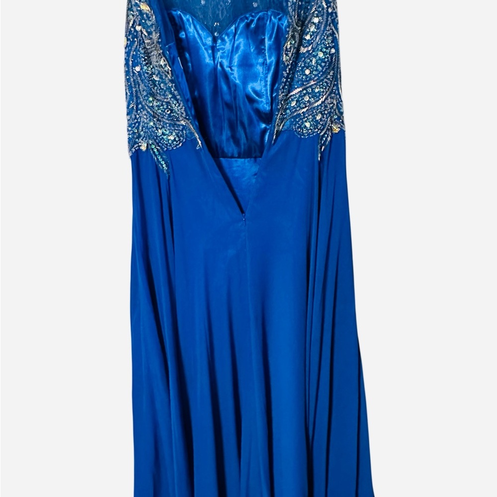 Elegant Blue Evening Gown